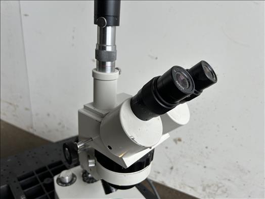 Microscope