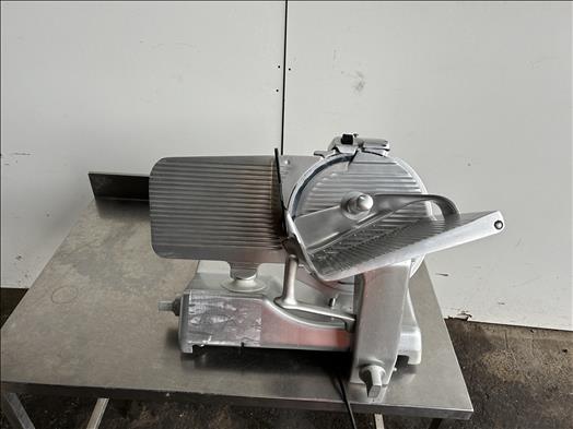 Meat slicer