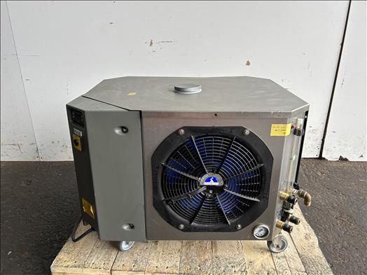 Water chiller