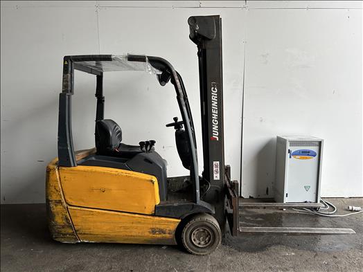 Forklift truck