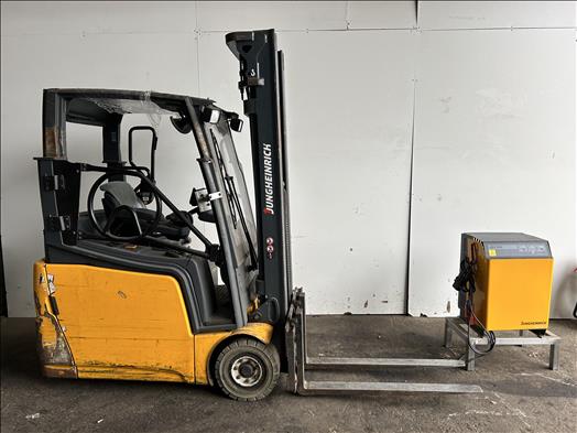 Forklift truck