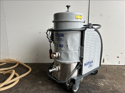 Industrial vacuum cleaner