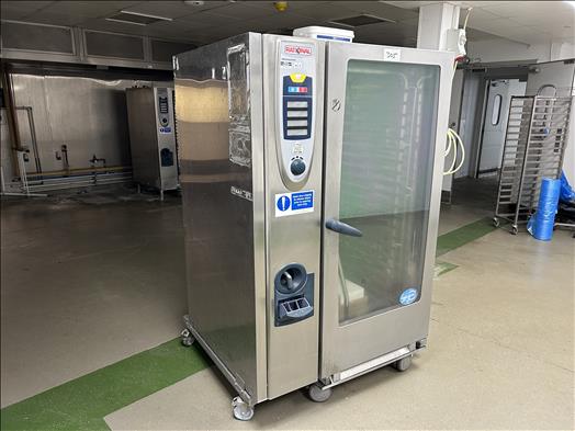 Combi oven