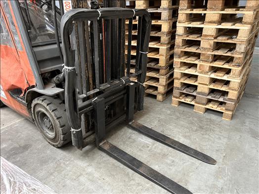 Forklift truck