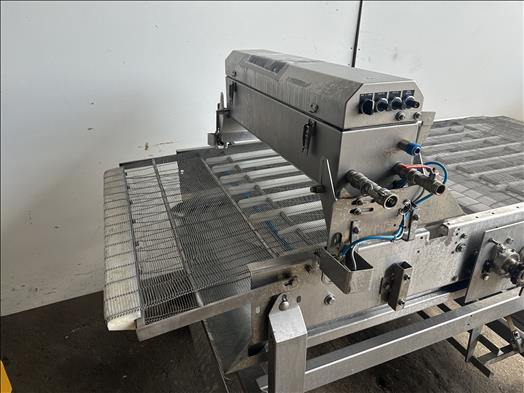 Spray glazing machine