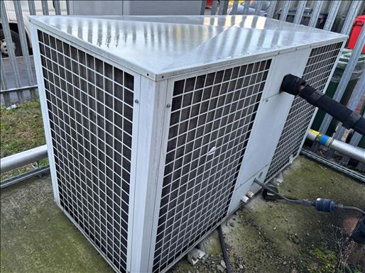 Low noise condensing unit