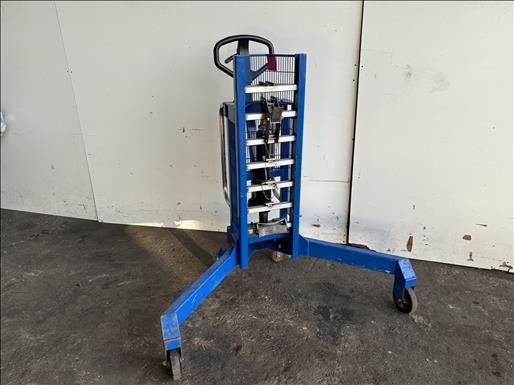 Corner drum lifting trolley