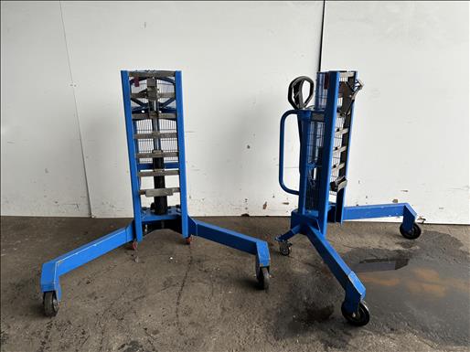 Corner drum lifting trolley