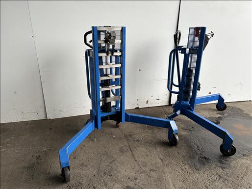 Corner drum lifting trolley