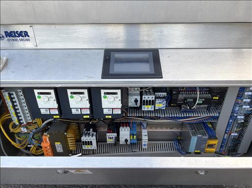 Vacuum chamber packaging line