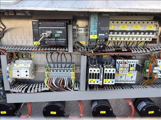 Vacuum chamber packaging line