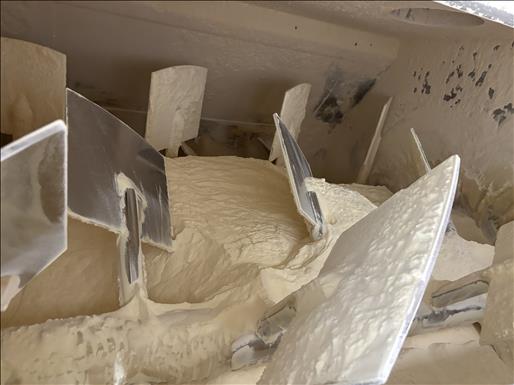 Twin shaft paddle mixer