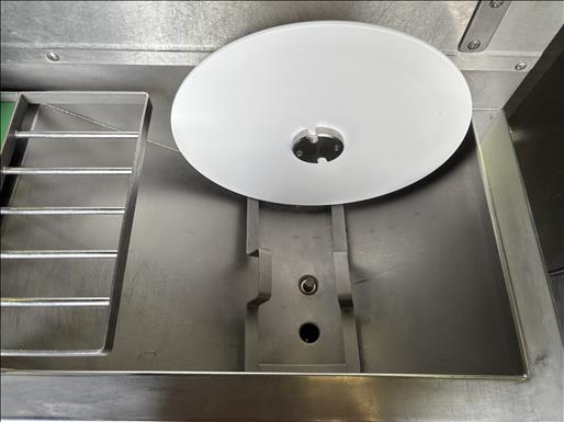 Chocolate tempering machine