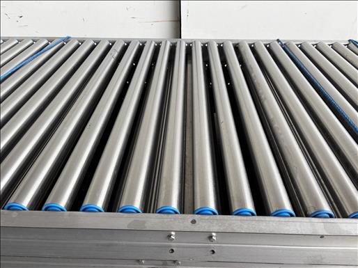 Roller conveyor