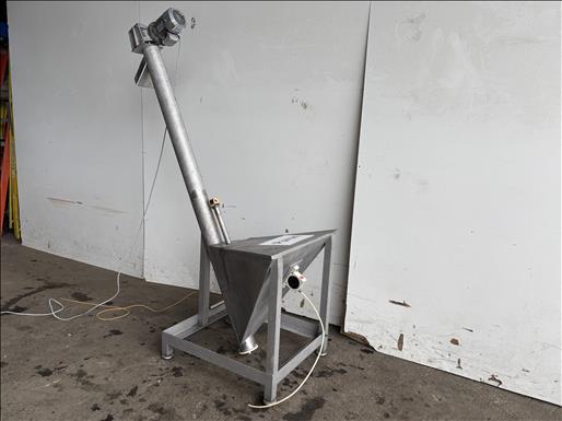 Elevator screw conveyor