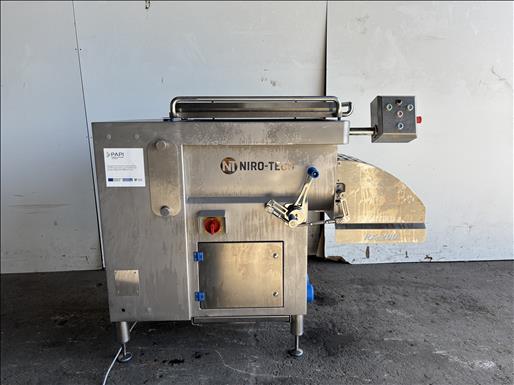 Twin shaft paddle mixer