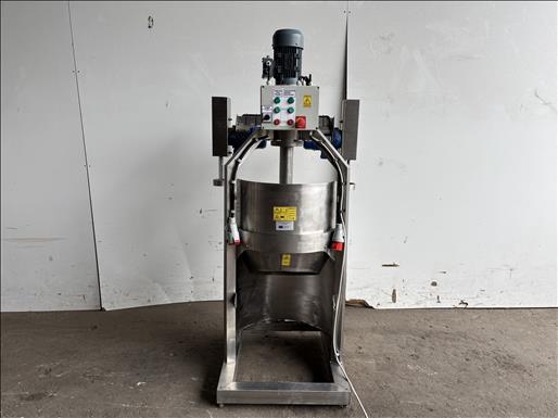 Cabbage cutting machine