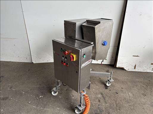 Heated butter pump