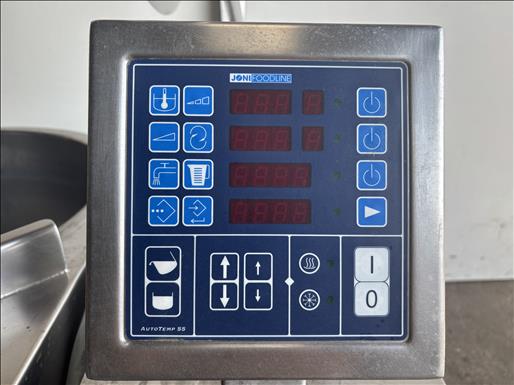 Electric steam jacketed mixing vessel