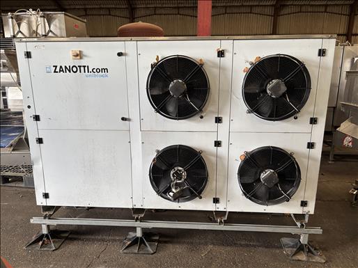 Horizontal condensing unit