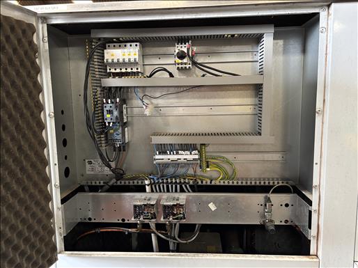 Horizontal condensing unit