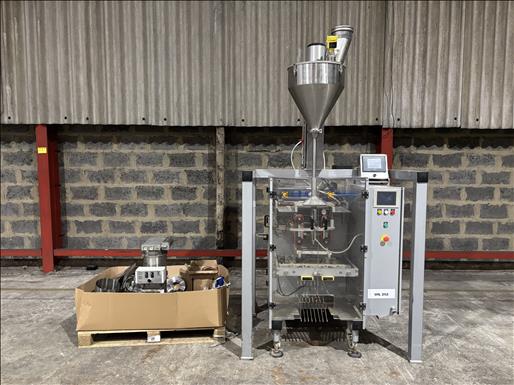 VFFS Bagger with auger filler