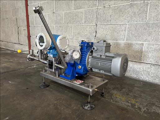 Lobe pump